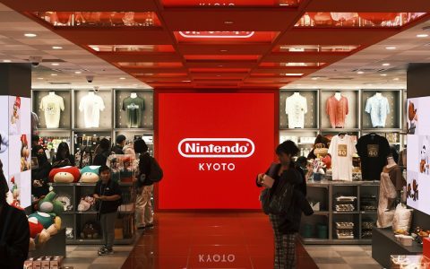 索尼挥刀数字货架：超千款游戏遭下架背后的平台生态重构