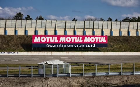 《Project Motor Racing》限时免费：PC赛车迷的周末狂欢