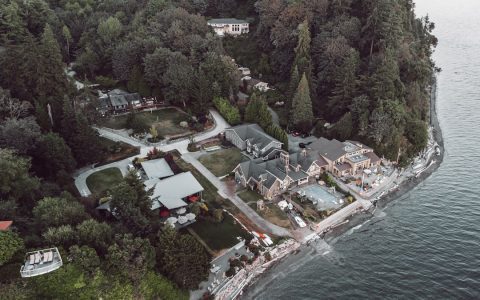 贝佐斯万亿人口太阳系蓝图：从太空殖民到人类文明跃迁