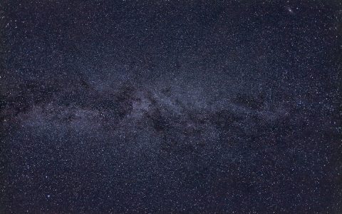 星海启航与像素奇遇：四月游戏周报